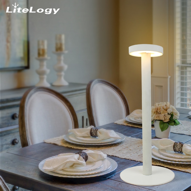 Rechargeable dinner table lamp