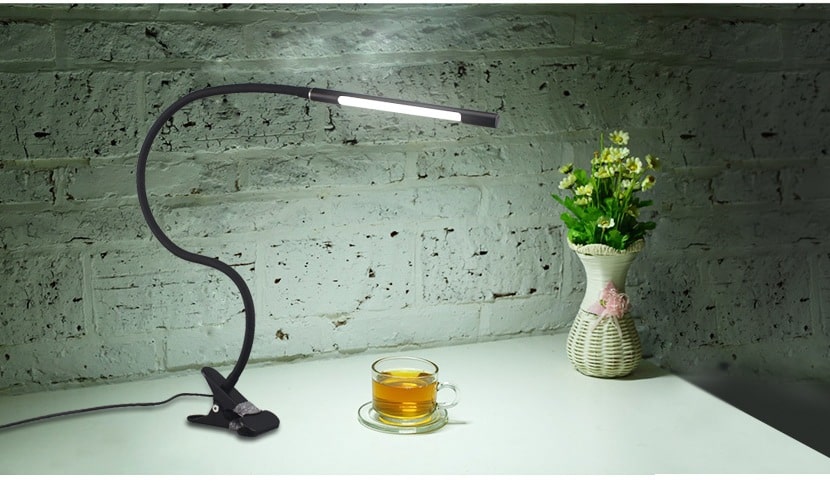 USB Gooseneck Clip Lamp - Clip mechanism close-up showing strong grip