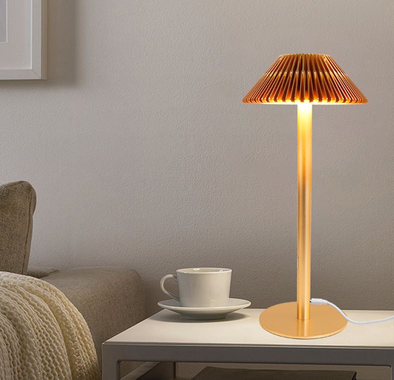 Sunflower lamp minimalist gold design - factory direct supply